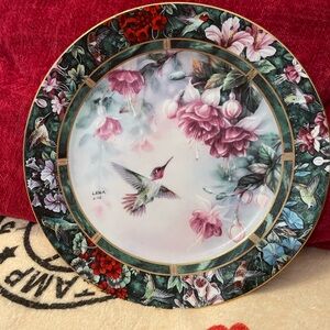 Decorative Hummingbird Floral Dinner Plate - Pink & Green